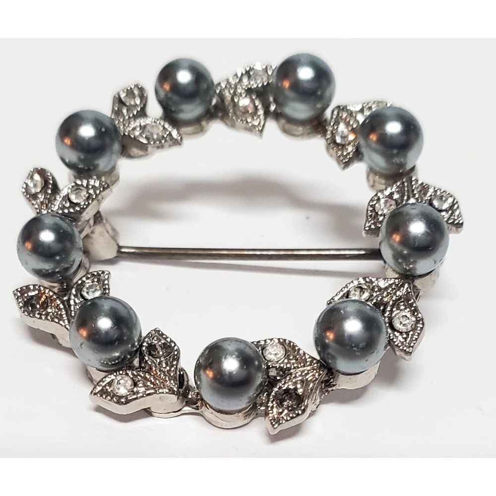 VTG Wreath Brooch Dainty Silver Faux Pearl Silver Unsigned Pearls Rhinestone Pin
